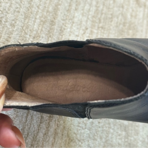 Madewell The Carina Boot In True Black Leather Chelsea Bootie size: 8 - Picture 9 of 9